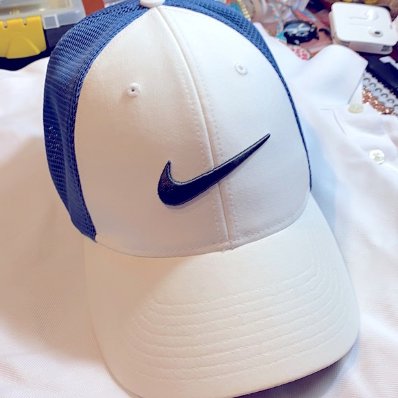 nike open back visor hat